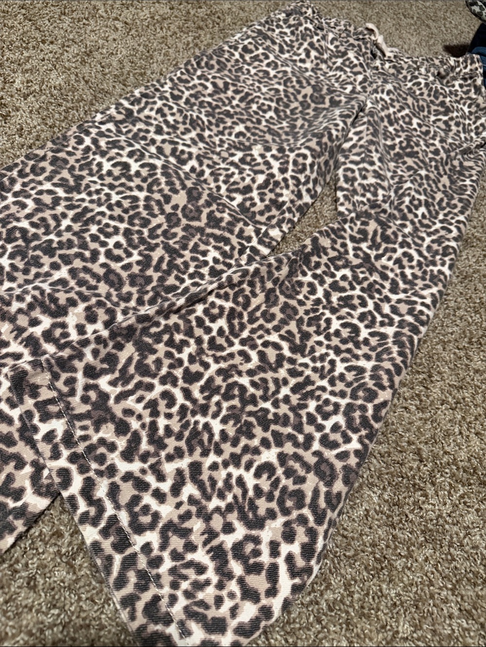 SO girls’ wide-leg animal print jeans (14) - EUC!